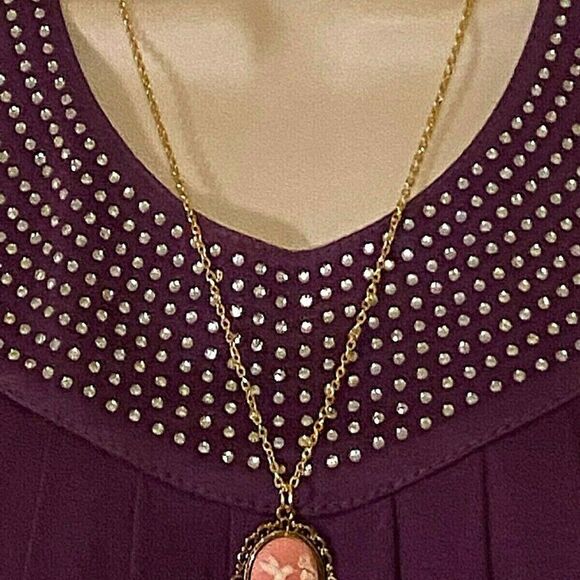 Fall Hummingbird NecklaceFlowers White Pink Cameo - Picture 4 of 9